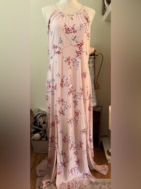 🌸Candies long pink with flowers dress. Perfect for a special occasion🌸